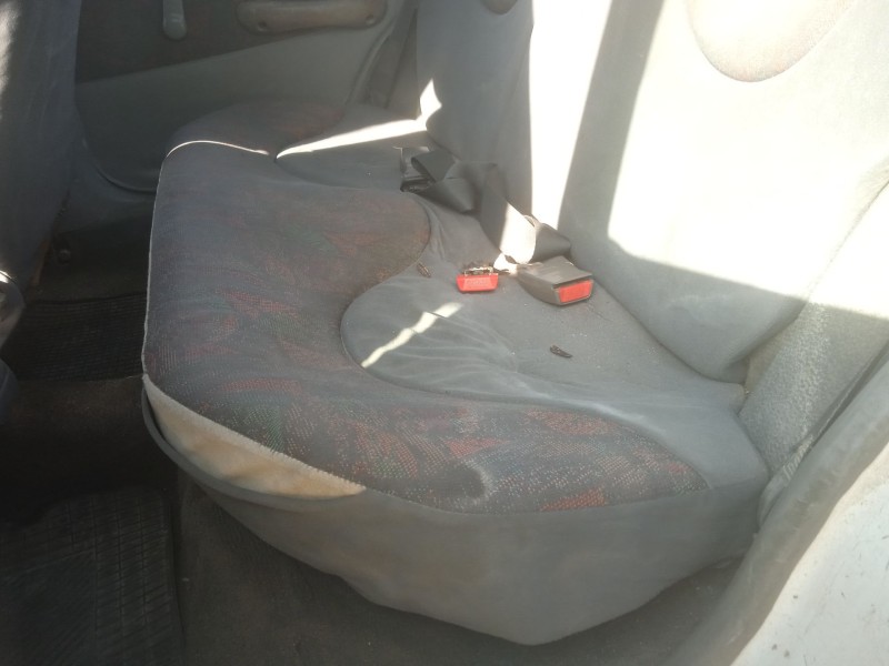 nissan micra ii (k11) del año 2000