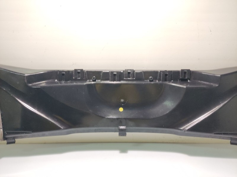 Recambio de moldura para bmw 1 (e87) 118 d referencia OEM IAM 64316989788 6431698978801 15677210