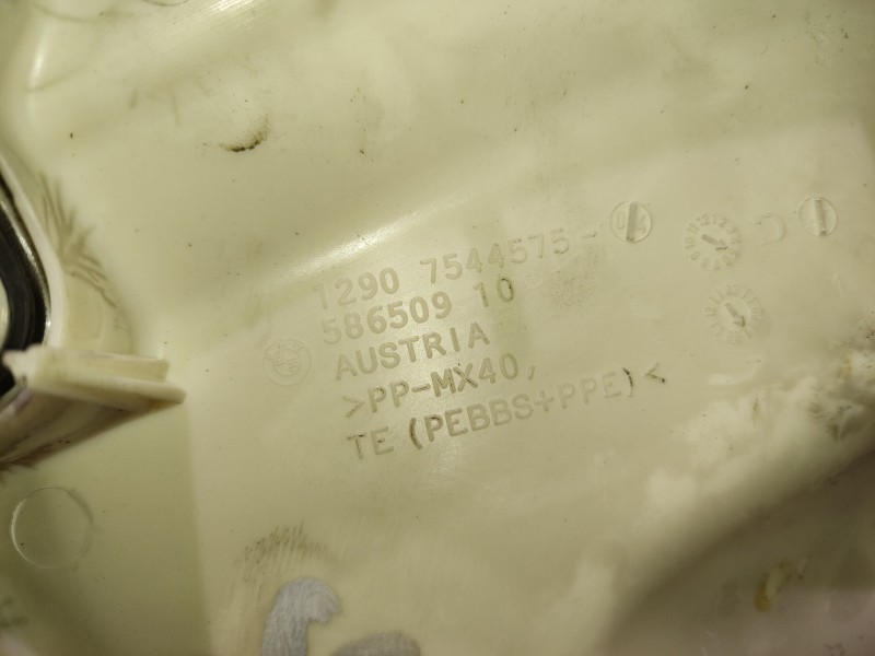 Recambio de moldura para bmw 1 (e87) 118 d referencia OEM IAM 12907544575 1290754457504 58650910