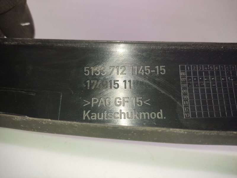 Recambio de moldura para bmw 1 (e87) 118 d referencia OEM IAM 5133712114515 17491511 