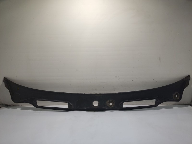 Recambio de moldura para bmw 1 (e87) 118 d referencia OEM IAM 15677210  