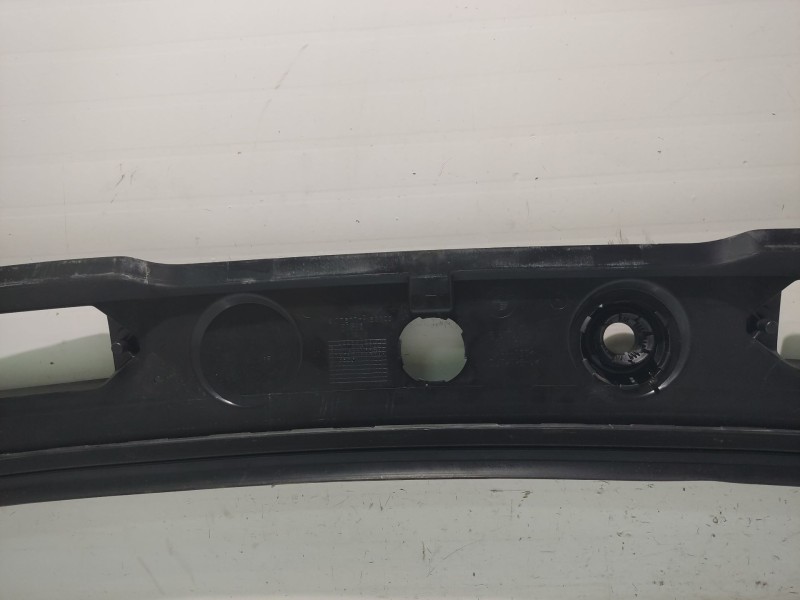 Recambio de moldura para bmw 1 (e87) 118 d referencia OEM IAM 15677210  