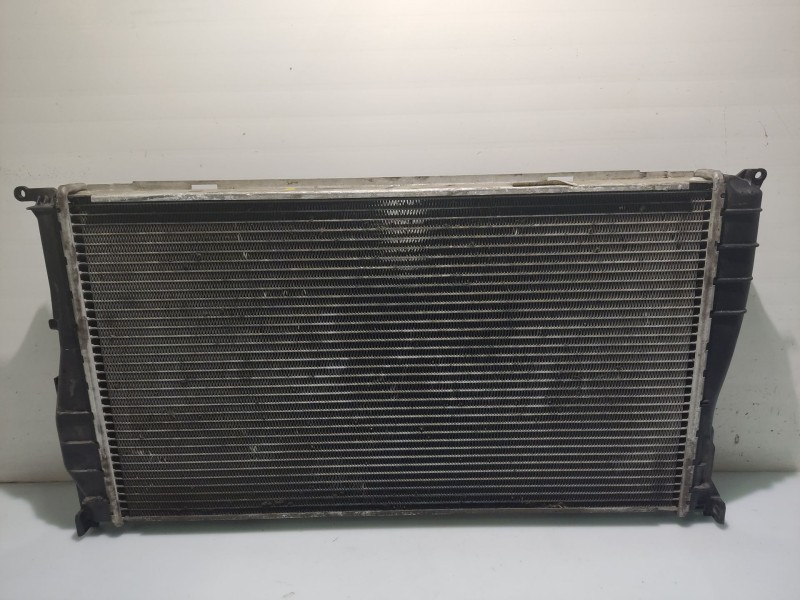 Recambio de radiador agua para bmw 1 (e87) 118 d referencia OEM IAM 781025801 17117788903 