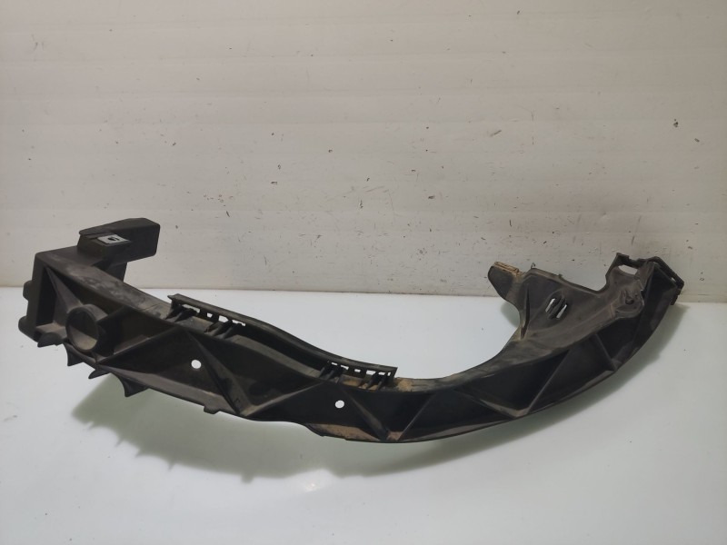 Recambio de soporte faro izquierdo para bmw 1 (e87) 118 d referencia OEM IAM 51647120823  