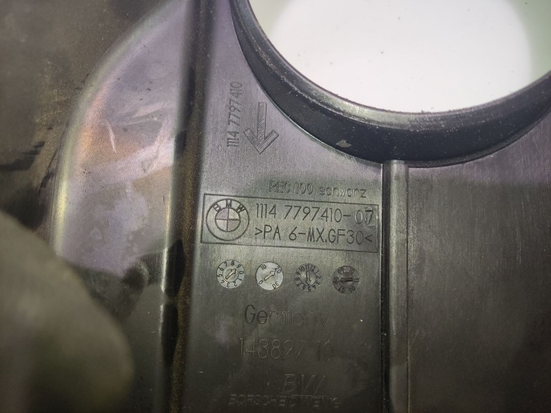 Recambio de tapa motor para bmw 1 (e87) 118 d referencia OEM IAM 11147797410  