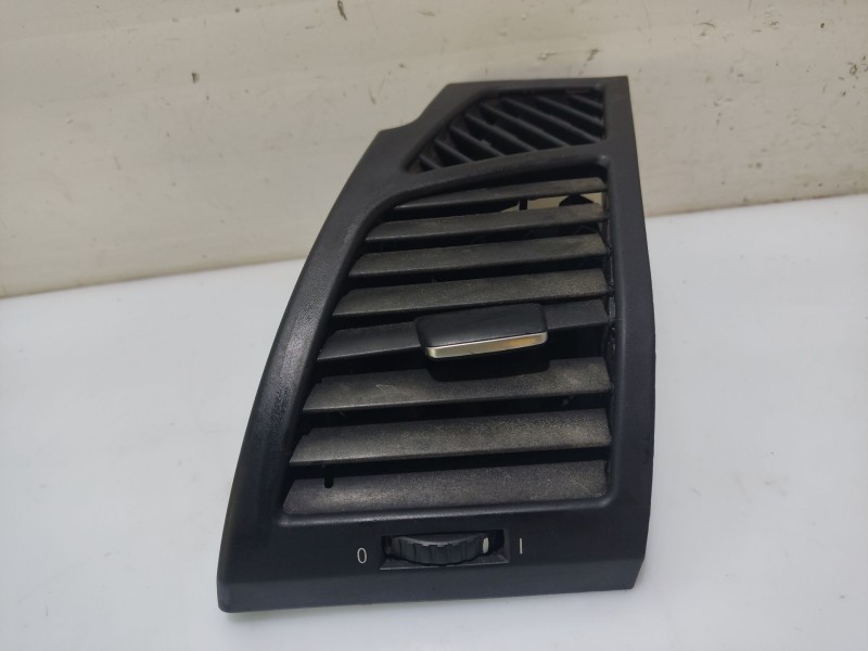 Recambio de aireador tablero instrumentos superior izquierdo para bmw 1 (e87) 118 d referencia OEM IAM 705918712 5160705918712 