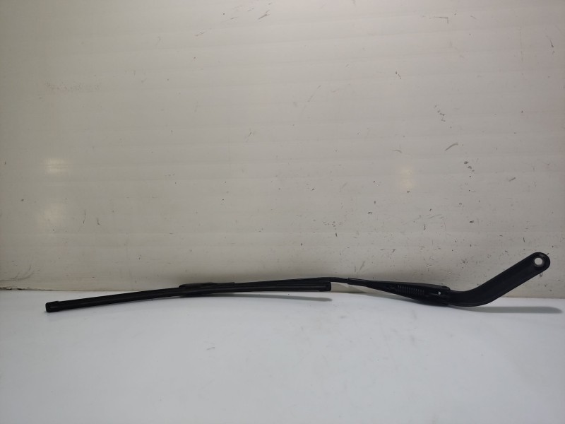 Recambio de brazo limpia delantero derecho para bmw 1 (e87) 118 d referencia OEM IAM 61619450004  