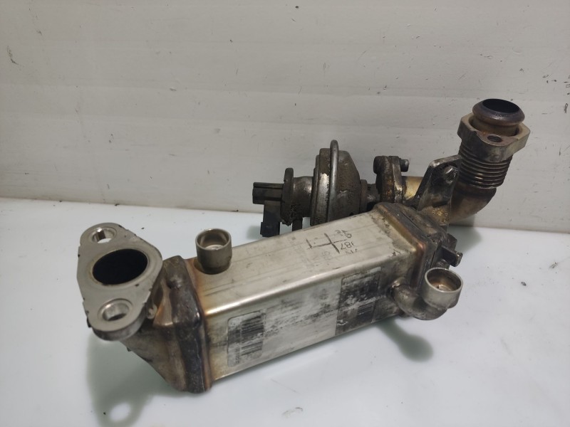 Recambio de enfriador egr para bmw 1 (e87) 118 d referencia OEM IAM 780518903 11717805189 