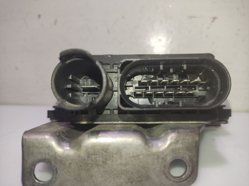 Recambio de caja precalentamiento para bmw 1 (e87) 118 d referencia OEM IAM 779800003  