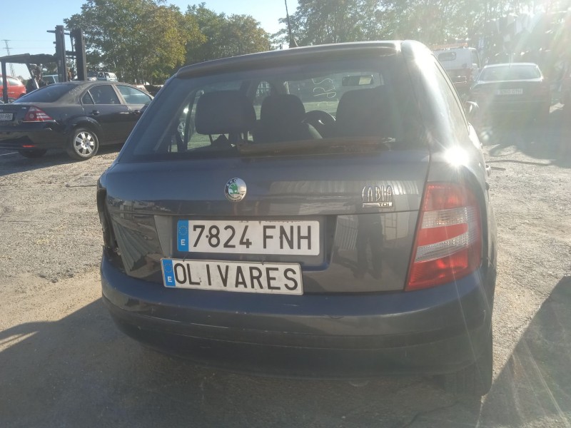 skoda fabia i sedán (6y3) del año 2007