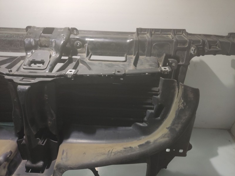 Recambio de panel frontal para bmw 1 (e87) 118 d referencia OEM IAM 51647058593  