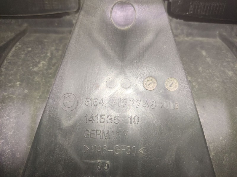 Recambio de panel frontal para bmw 1 (e87) 118 d referencia OEM IAM 51647058593  