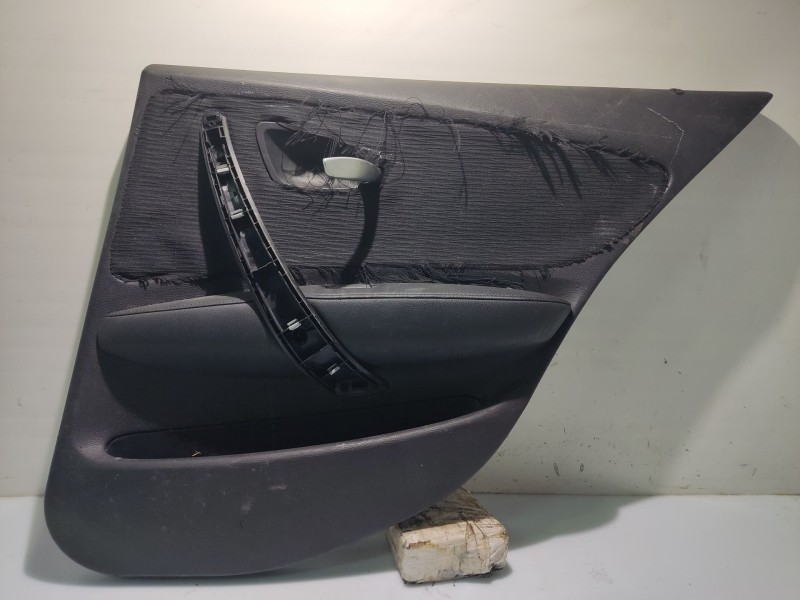 Recambio de guarnecido puerta trasera derecha para bmw 1 (e87) 118 d referencia OEM IAM 697986002 51416975310 