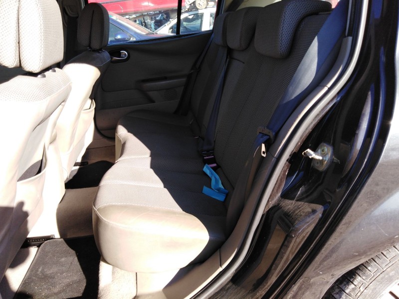 renault megane ii berlina 5p del año 2002