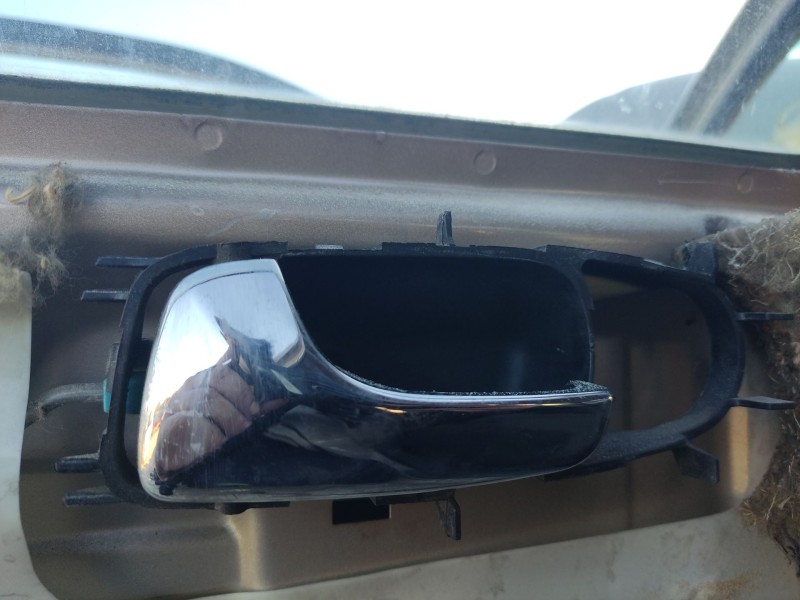 Recambio de maneta interior trasera izquierda para chevrolet lacetti (j200) 1.6 referencia OEM IAM   