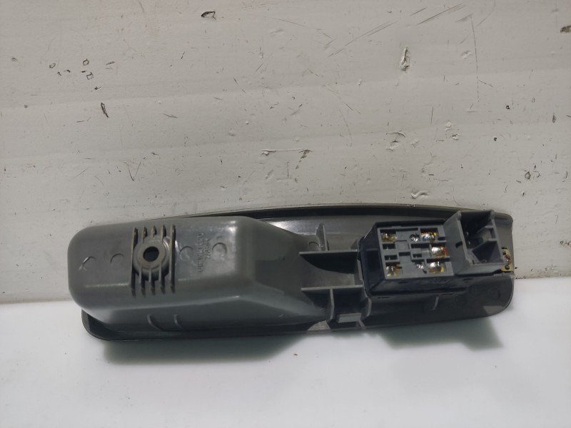 Recambio de mando elevalunas trasero izquierdo para chevrolet lacetti (j200) 1.6 referencia OEM IAM 621W04790  