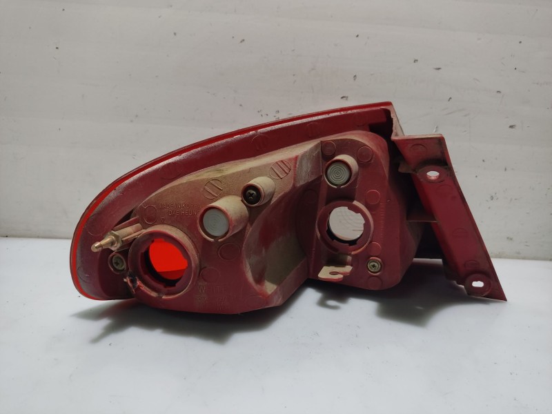 Recambio de piloto trasero derecho para chevrolet lacetti (j200) 1.6 referencia OEM IAM 96387725  