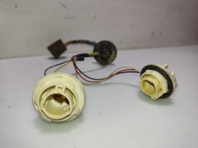 Recambio de portalamparas para chevrolet lacetti (j200) 1.6 referencia OEM IAM 5960PTI  