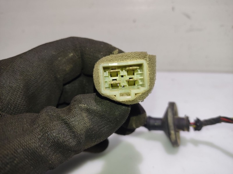 Recambio de portalamparas para chevrolet lacetti (j200) 1.6 referencia OEM IAM 5960PTI  