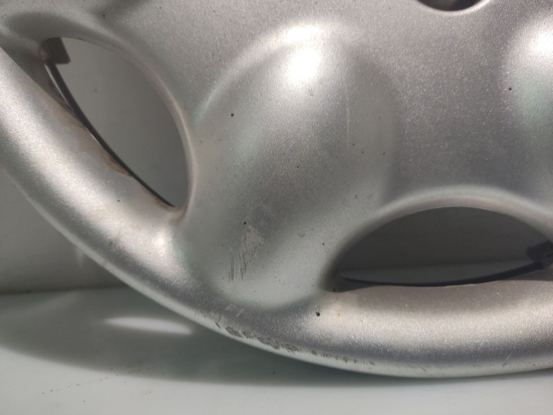 Recambio de tapacubos para peugeot 106 ii (1a_, 1c_) 1.1 i referencia OEM IAM 9628301877  
