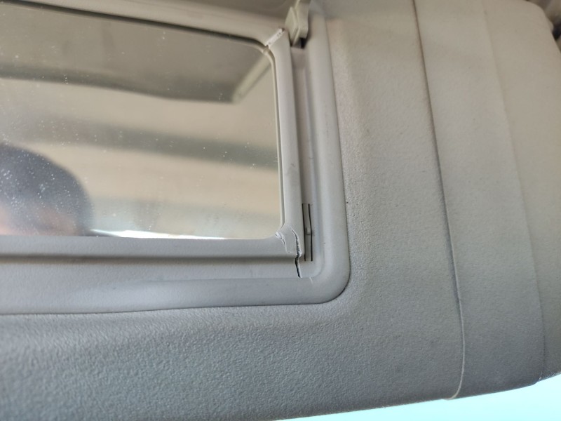 Recambio de parasol izquierdo para peugeot 106 ii (1a_, 1c_) 1.1 i referencia OEM IAM 8143J6  