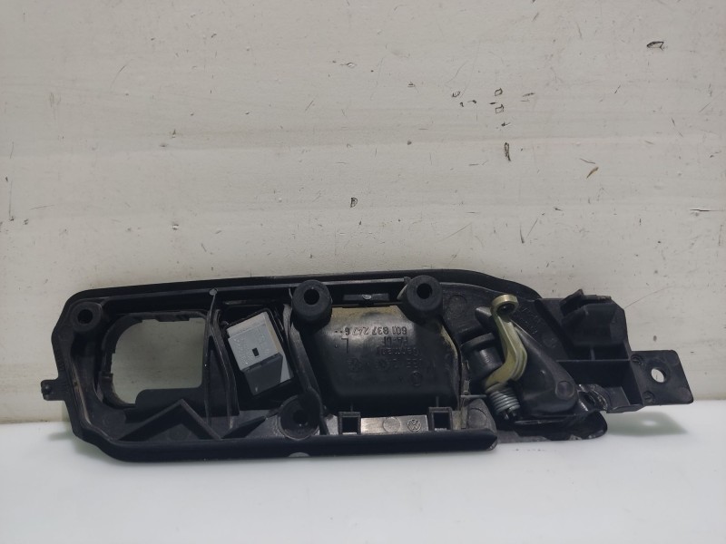 Recambio de maneta interior delantera izquierda para volkswagen polo (9n1) trendline referencia OEM IAM 6Q1837247G  