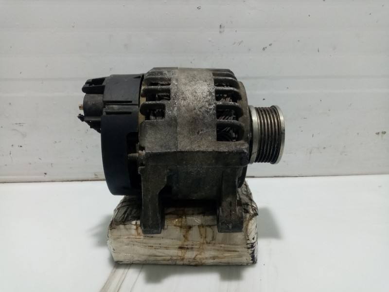 Recambio de alternador para fiat stilo (192) referencia OEM IAM 46782213 CAL30103GS 8EL011710501