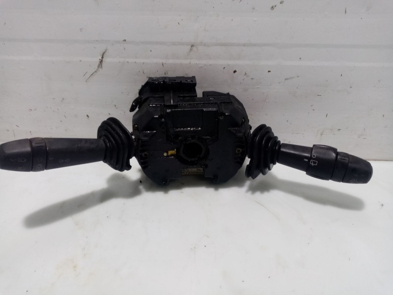 Recambio de mando volante para fiat stilo (192) referencia OEM IAM 07352969540  