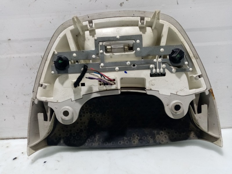 Recambio de luz interior para fiat stilo (192) referencia OEM IAM 08860000  