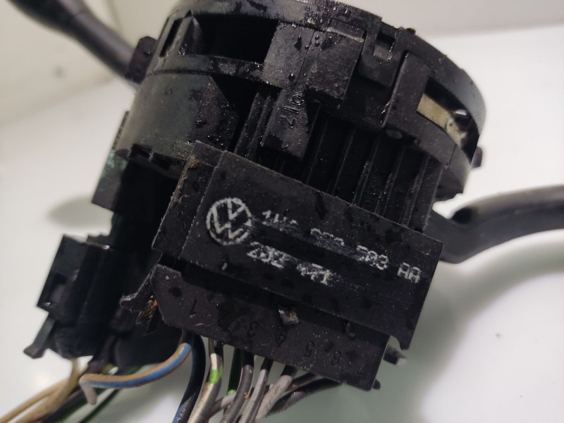 Recambio de mando multifuncion para volkswagen golf iii (1h1) 1.9 tdi referencia OEM IAM 1H6953503  