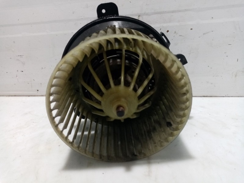 Recambio de motor calefaccion para peugeot expert kombi 2.0 hdi (dw10bted) referencia OEM IAM 6441E2  