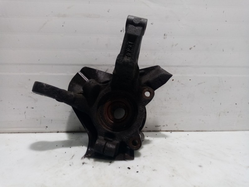 Recambio de mangueta delantera izquierda para peugeot expert kombi 2.0 hdi (dw10bted) referencia OEM IAM 364634  