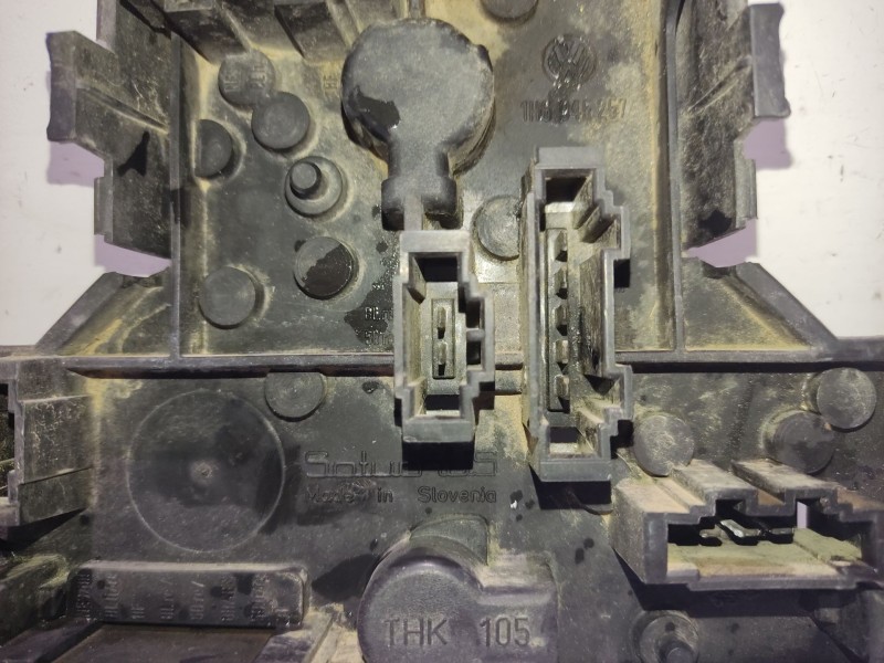 Recambio de portalamparas para volkswagen golf iii (1h1) 1.9 tdi referencia OEM IAM 1H6945257  