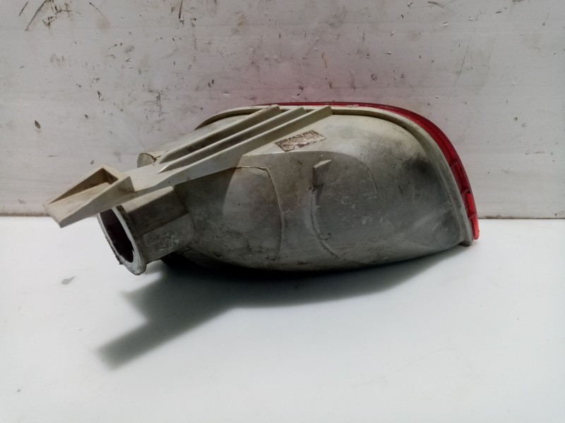 Recambio de piloto marcha atras para ford focus berlina (cap) 1.6 tdci cat referencia OEM IAM 1419081  