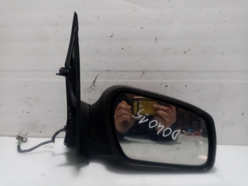 Recambio de retrovisor derecho para ford focus berlina (cap) 1.6 tdci cat referencia OEM IAM 1510871  