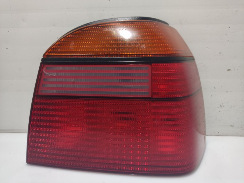 Recambio de piloto trasero derecho para volkswagen golf iii berlina (1h1) referencia OEM IAM 1H6945112A  