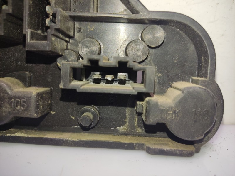 Recambio de portalamparas para volkswagen golf iii berlina (1h1) s referencia OEM IAM 1H6945257   Recambio de portalamparas para volkswagen golf iii berlina (1h1) s referencia OEM IAM 1H6945257