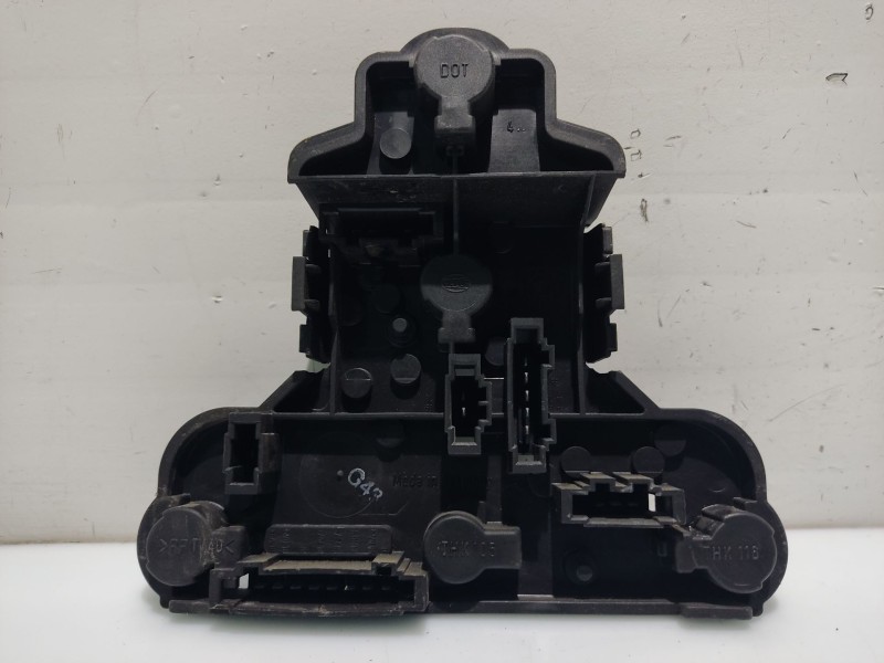 Recambio de portalamparas para volkswagen golf iii berlina (1h1) s referencia OEM IAM 1H6945257   Recambio de portalamparas para volkswagen golf iii berlina (1h1) s referencia OEM IAM 1H6945257