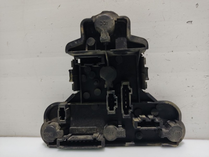 Recambio de portalamparas para volkswagen golf iii berlina (1h1) s referencia OEM IAM 1H6945257   Recambio de portalamparas para volkswagen golf iii berlina (1h1) s referencia OEM IAM 1H6945257