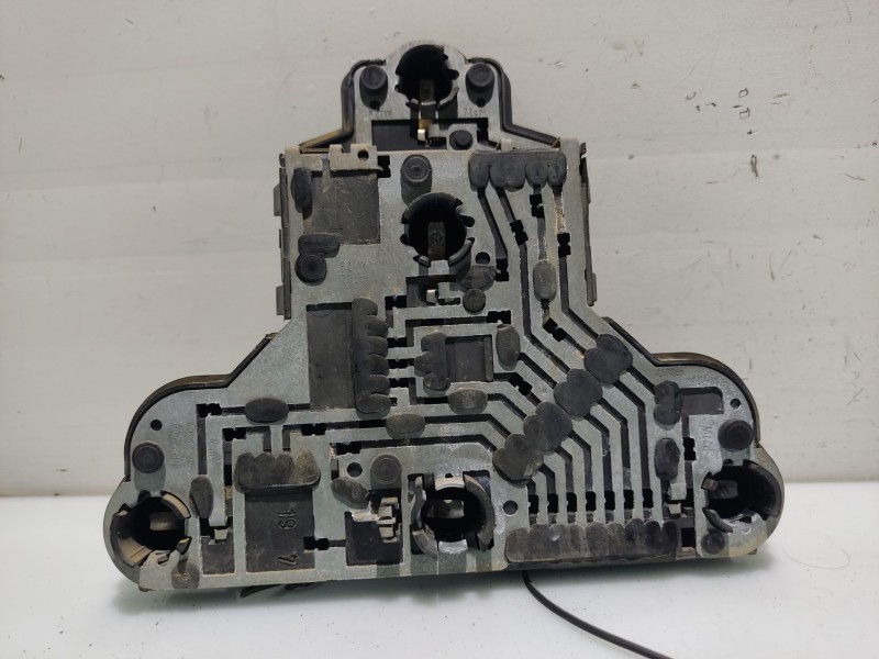 Recambio de portalamparas para volkswagen golf iii berlina (1h1) s referencia OEM IAM 1H6945257   Recambio de portalamparas para volkswagen golf iii berlina (1h1) s referencia OEM IAM 1H6945257