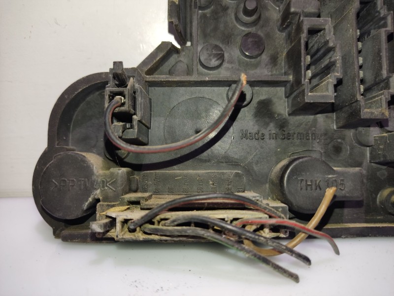 Recambio de portalamparas para volkswagen golf iii berlina (1h1) s referencia OEM IAM 1H6945257   Recambio de portalamparas para volkswagen golf iii berlina (1h1) s referencia OEM IAM 1H6945257