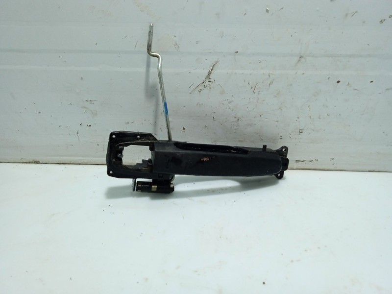 Recambio de maneta exterior delantera izquierda para toyota yaris (ksp9/scp9/nlp9) referencia OEM IAM 692110D070  