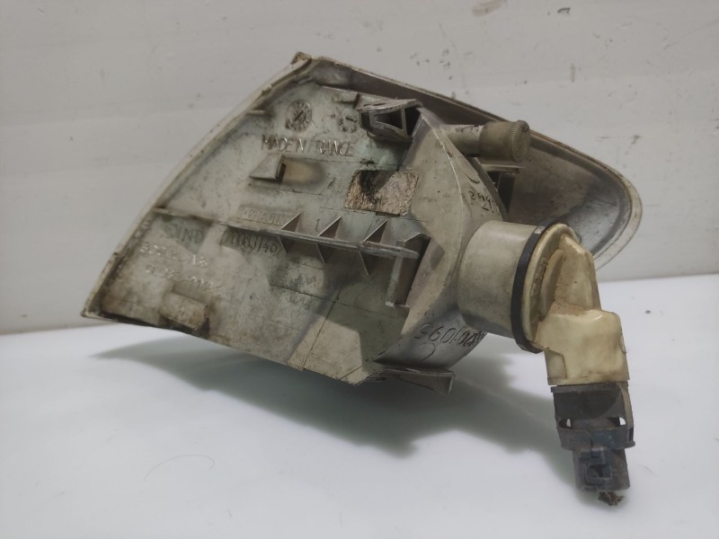 Recambio de piloto delantero derecho para renault megane scenic rxe 1.9d referencia OEM IAM 7700831467  