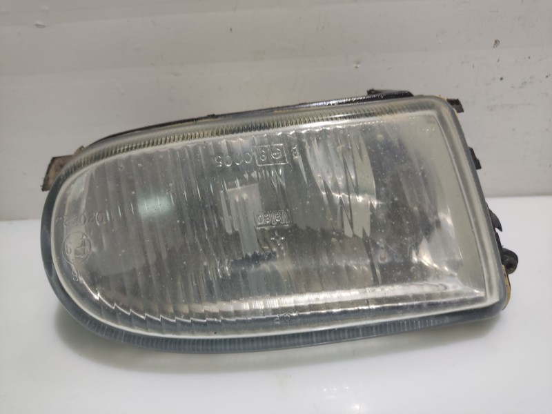 Recambio de faro antiniebla derecho para renault megane scenic rxe 1.9d referencia OEM IAM 7701040681  