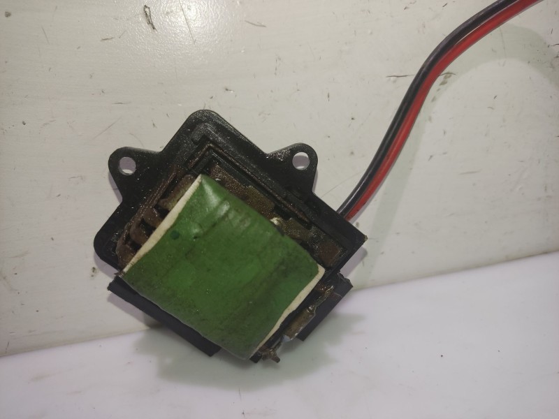 Recambio de resistencia calefaccion para renault megane scenic rxe 1.9d referencia OEM IAM 7702163822  