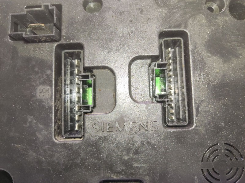 Recambio de modulo electronico para renault megane scenic rxe 1.9d referencia OEM IAM 7703297930 810 