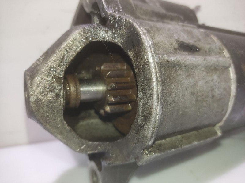 Recambio de motor de arranque para renault megane scenic rxe 1.9d referencia OEM IAM 7701499601  