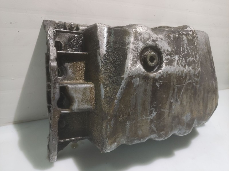 Recambio de carter para renault megane scenic rxe 1.9d referencia OEM IAM 7700111746 8200728381 