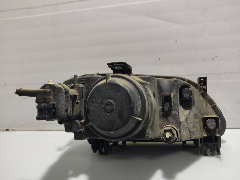 Recambio de faro izquierdo para renault megane i berlina hatchback (ba0) referencia OEM IAM 260605784R   Recambio de faro izquierdo para renault megane i berlina hatchback (ba0) referencia OEM IAM 260605784R