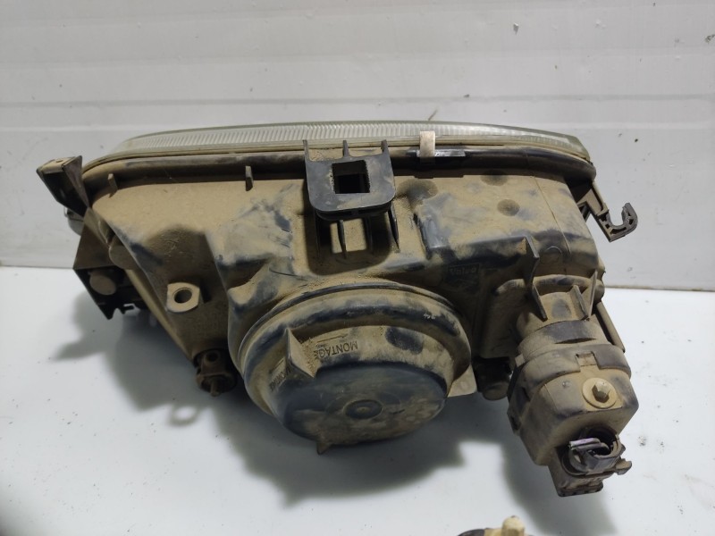 Recambio de faro derecho para renault megane i berlina hatchback (ba0) referencia OEM IAM 260101792R   Recambio de faro derecho para renault megane i berlina hatchback (ba0) referencia OEM IAM 260101792R